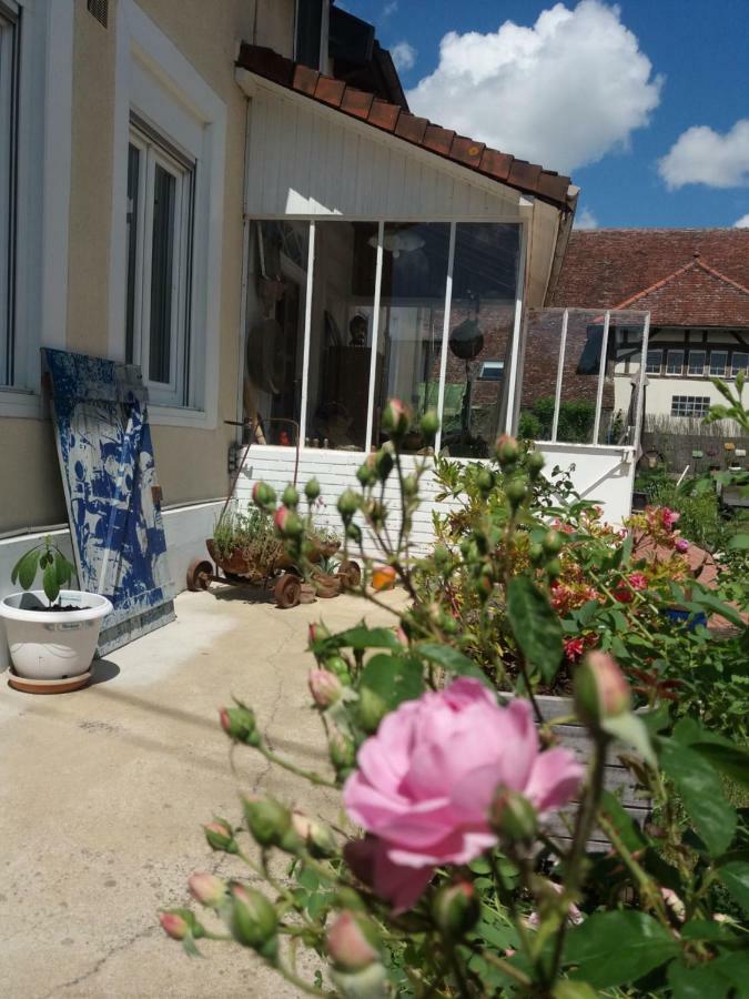 Bed and Breakfast Campagn'Arts Villechétif Exterior foto